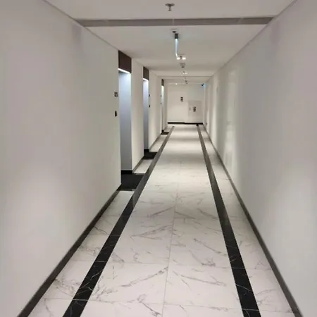 Appartamento Hanza Tower Gold - 22 Jacusi & Sauna & Pool *