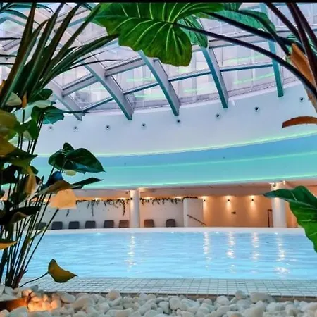 Appartamento Hanza Tower Gold - 22 Jacusi & Sauna & Pool *